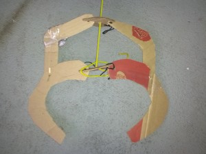 Cardboard claw